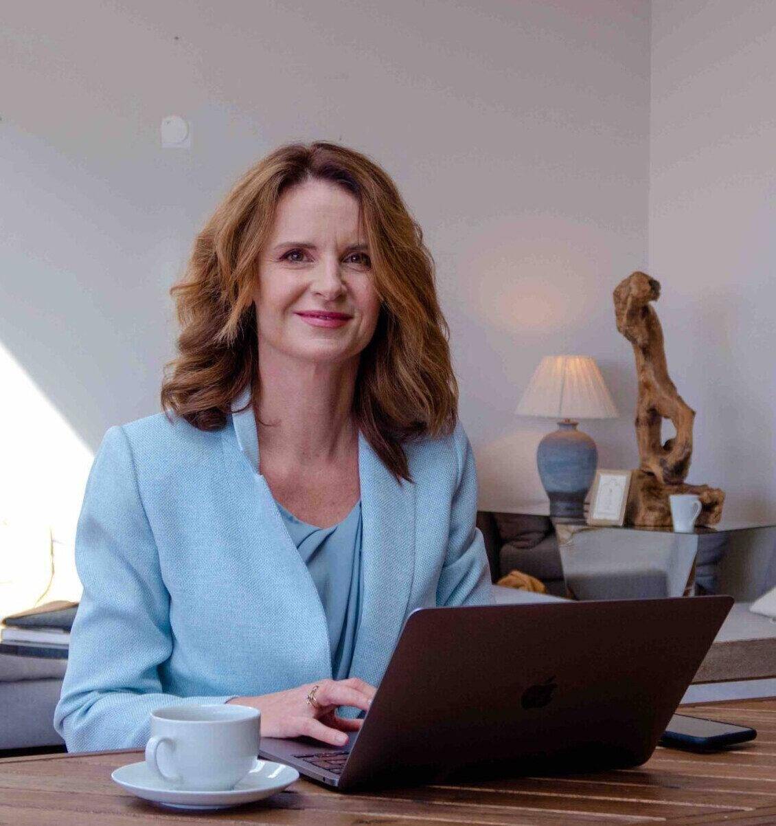 newsletter-signup When do I sell shares in companies you have invested in